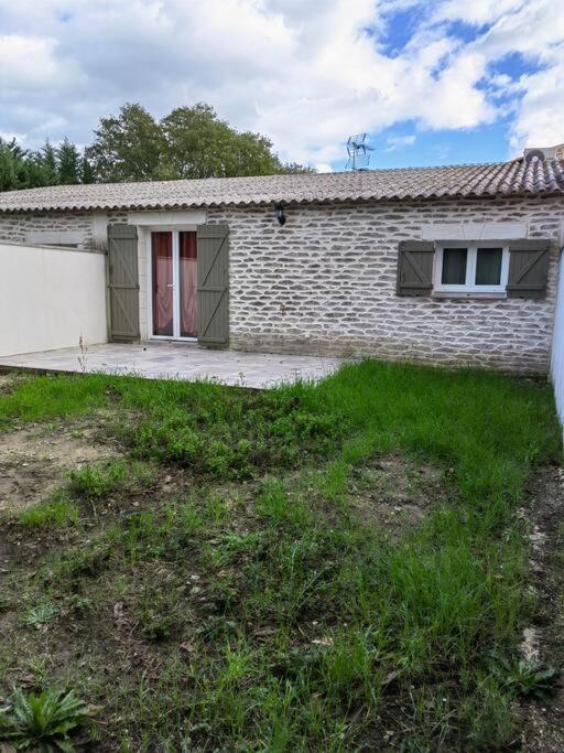 Maisonnette Du Mas Vert Montaren-et-Saint-Mediers Ngoại thất bức ảnh
